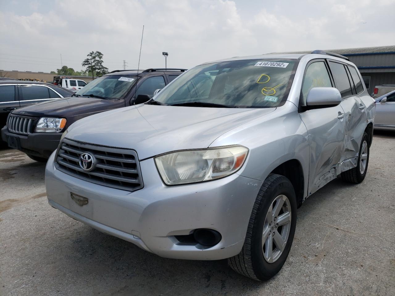 Photo 2 from auction – 2010 TOYOTA HIGHLANDER with VIN JTEZK3EH2A2106260