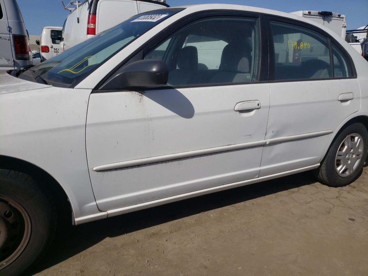 Photo 9 from auction – 2002 HONDA CIVIC LX with VIN 2HGES16532H567036