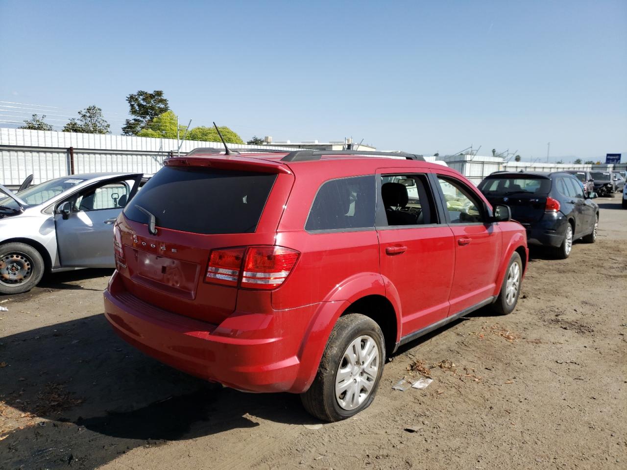 Photo 4 from auction – 2018 DODGE JOURNEY SE with VIN 3C4PDCAB8JT427760