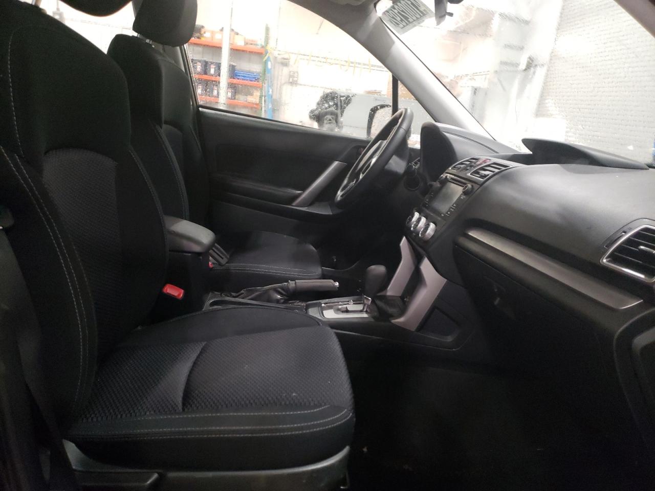 Photo 5 from auction – 2018 SUBARU FORESTER 2 with VIN JF2SJABC7JH407708