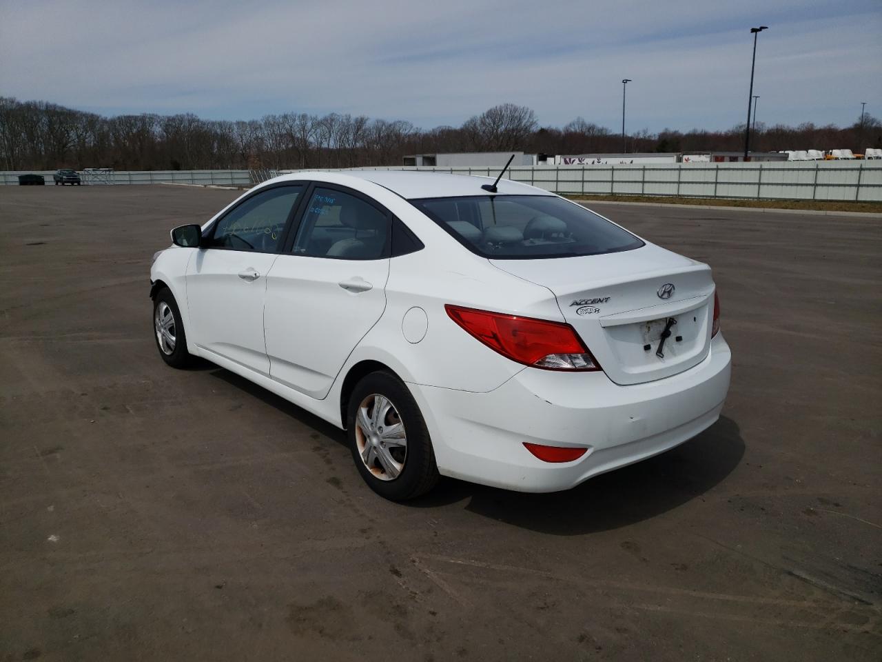 Photo 3 from auction – 2016 HYUNDAI ACCENT SE with VIN KMHCT4AE5GU137519
