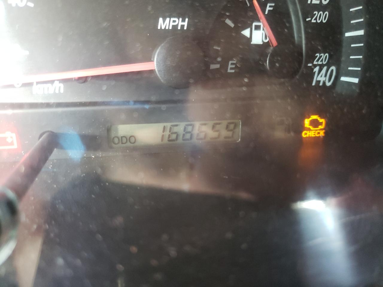 Photo 8 from auction – 2003 TOYOTA CAMRY LE with VIN 4T1BF30K63U048606