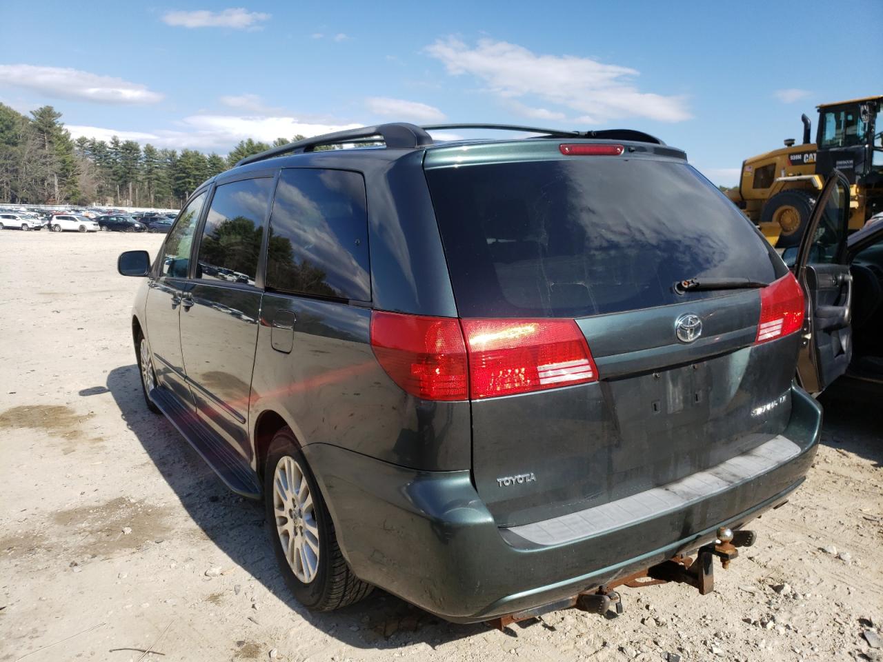 Photo 3 from auction – 2004 TOYOTA SIENNA CE with VIN 5TDZA23C84S200486