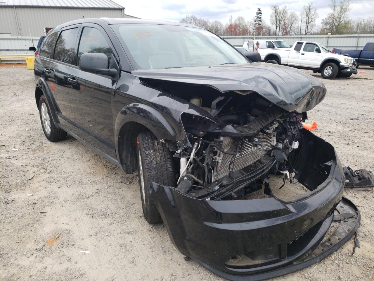 DODGE JOURNEY SE 2015 with VIN 3C4PDCAB8FT747670 - Photo from auction