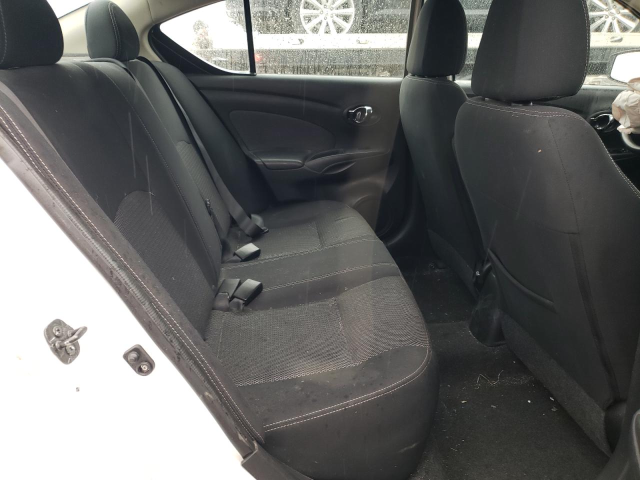 Photo 6 from auction – 2015 NISSAN VERSA S with VIN 3N1CN7AP2FL934470