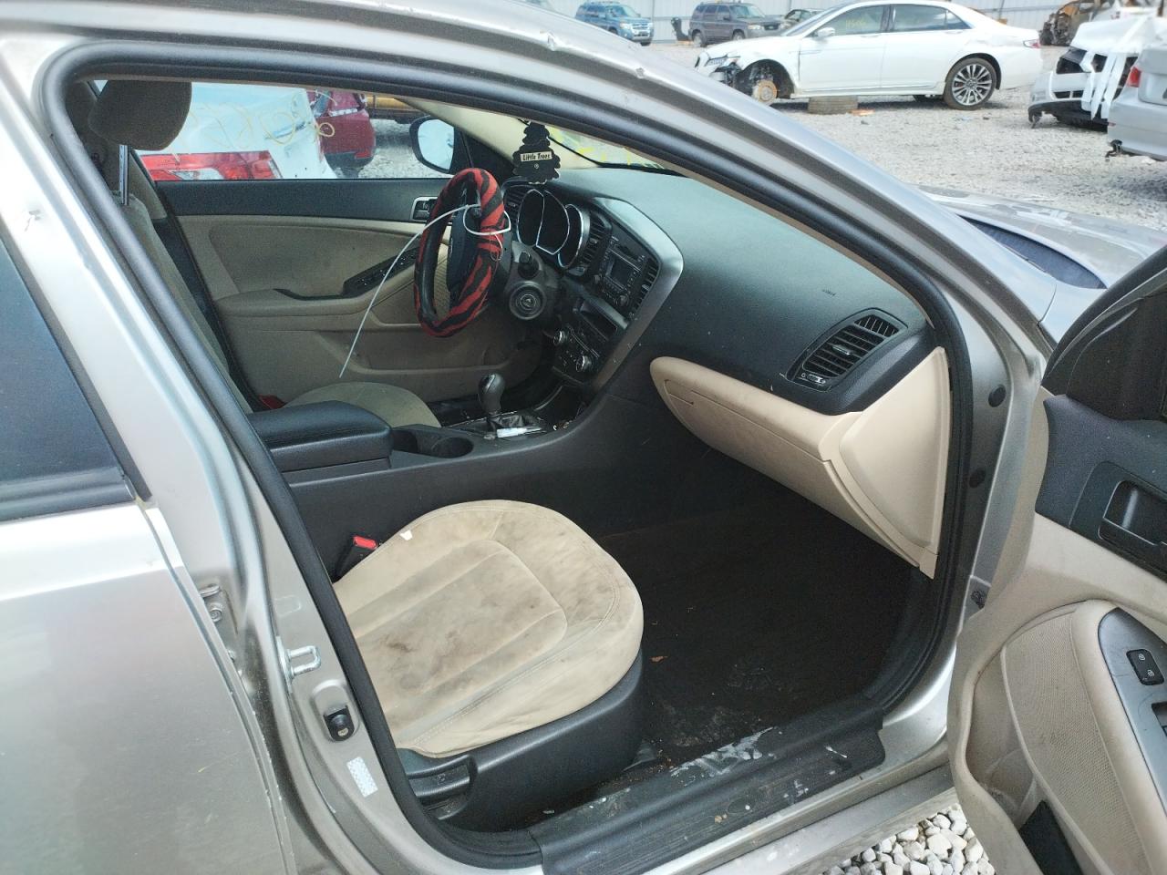 Photo 5 from auction – 2011 KIA OPTIMA LX with VIN KNAGM4A79B5071352