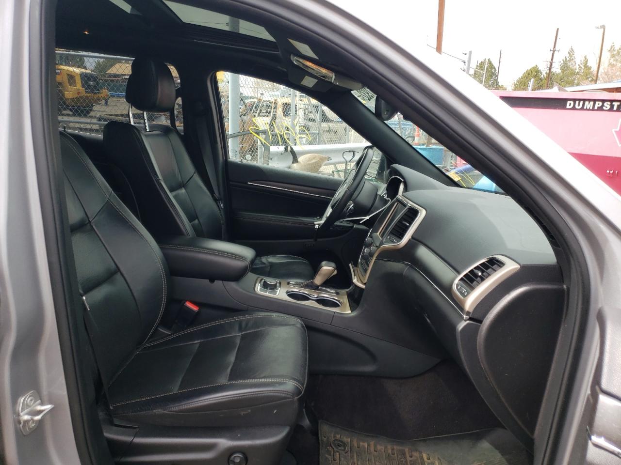 Photo 5 from auction – 2017 JEEP GRAND CHER with VIN 1C4RJFBG2HC742847