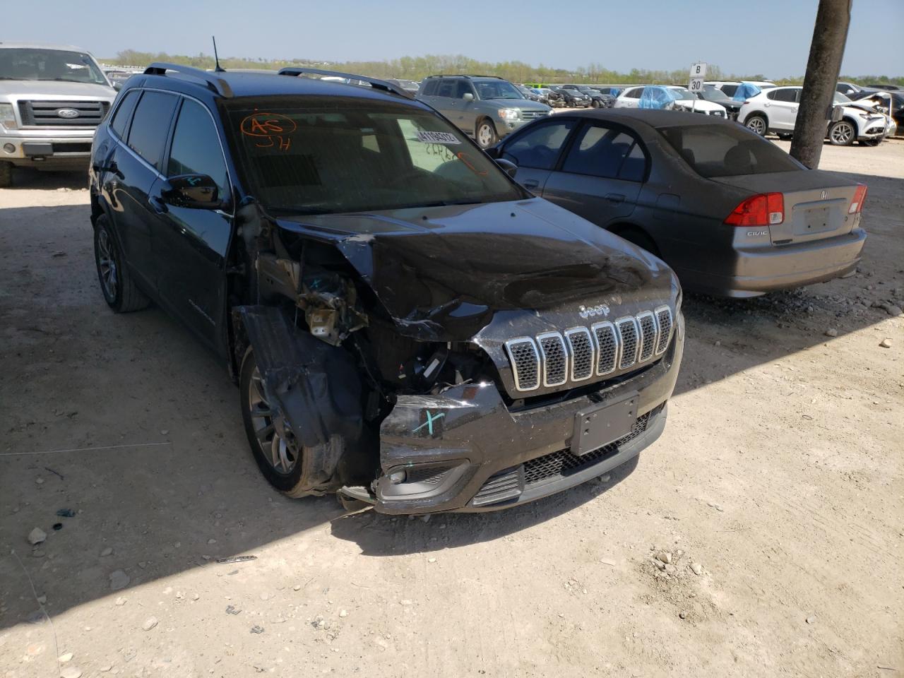 Photo 9 from auction – 2019 JEEP CHEROKEE L with VIN 1C4PJLLB9KD242274