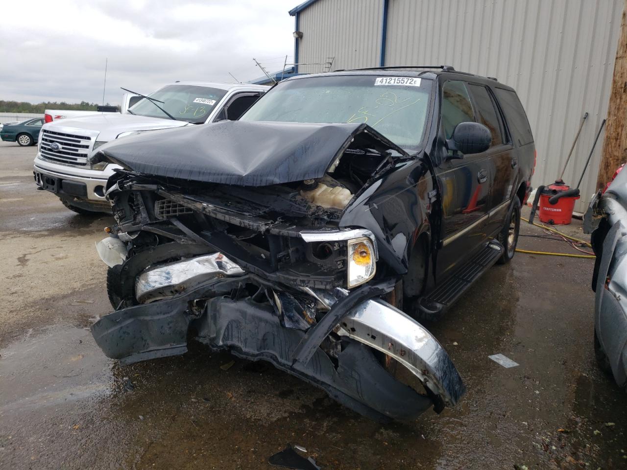 Photo 2 from auction – 2002 FORD EXPEDITION with VIN 1FMRU15L12LA47930