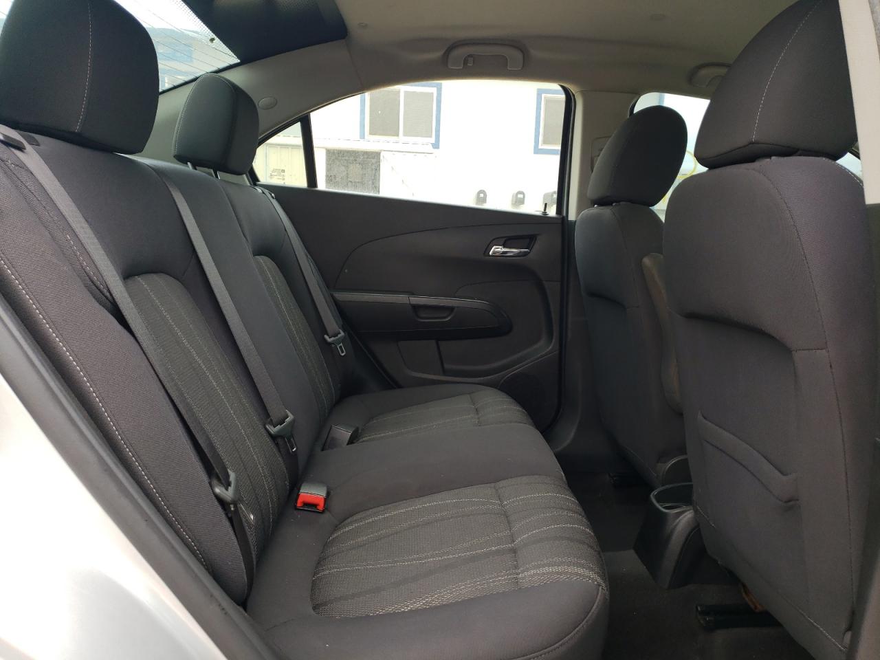 Photo 6 from auction – 2014 CHEVROLET SONIC LT with VIN 1G1JC5SH3E4108584