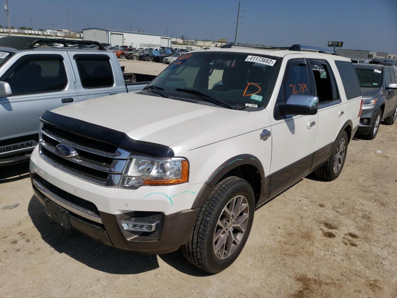 Photo 2 from auction – 2017 FORD EXPEDITION with VIN 1FMJU1HT8HEA00948