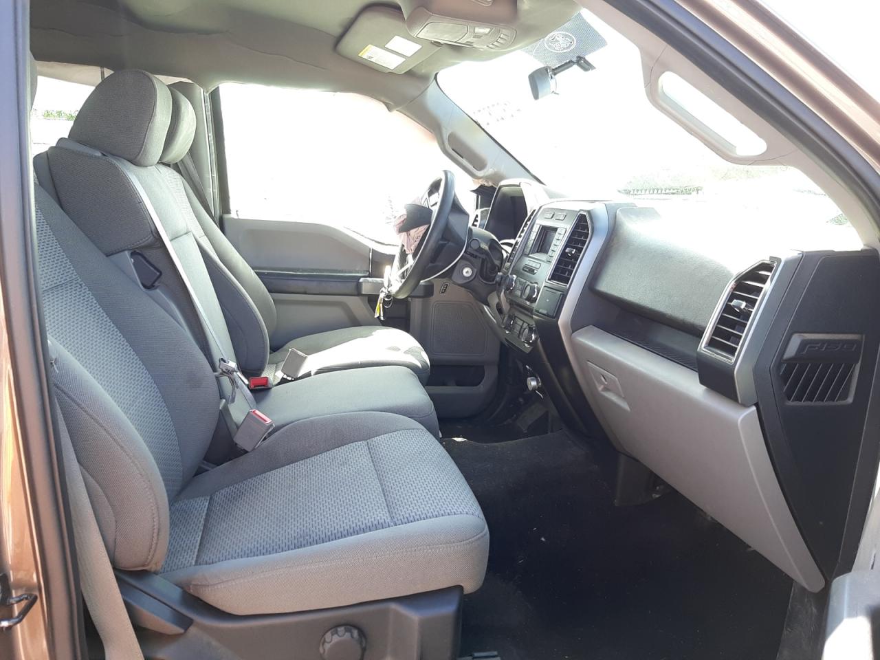 Photo 5 from auction – 2018 FORD F150 SUPER with VIN 1FTEW1E52JKC27422