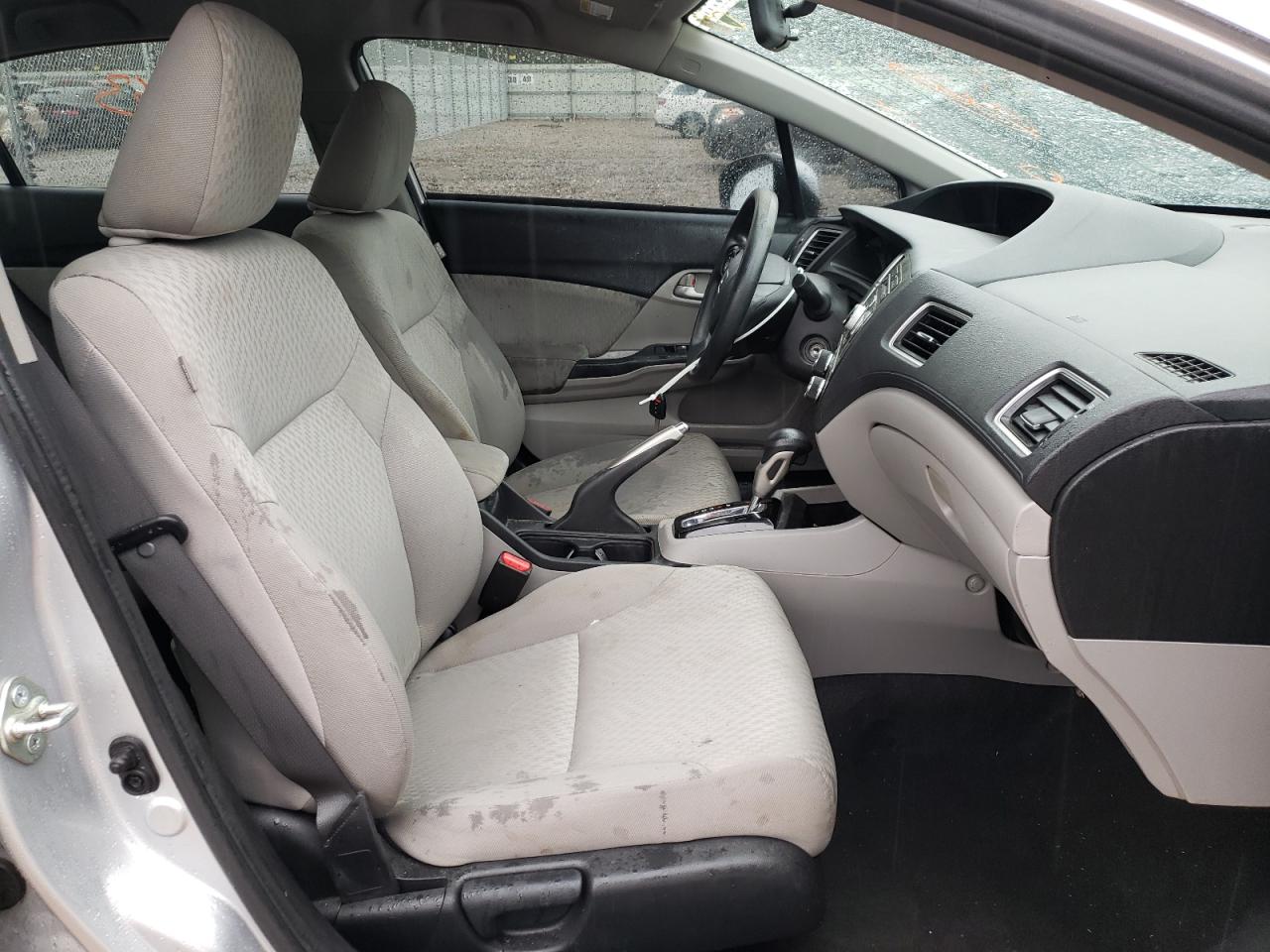 Photo 5 from auction – 2015 HONDA CIVIC LX with VIN 19XFB2F56FE101997