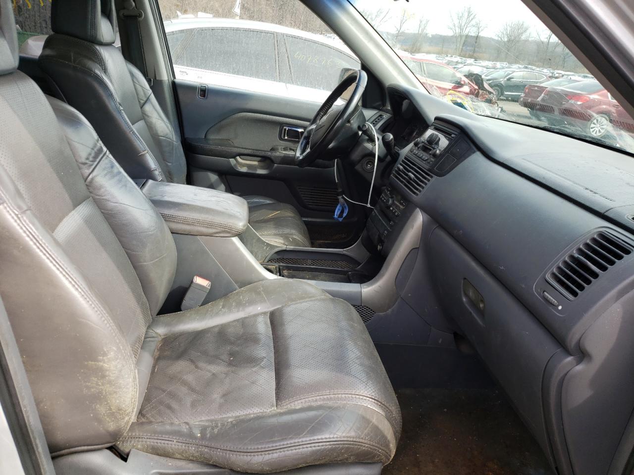 Photo 5 from auction – 2003 HONDA PILOT EXL with VIN 2HKYF18683H525914