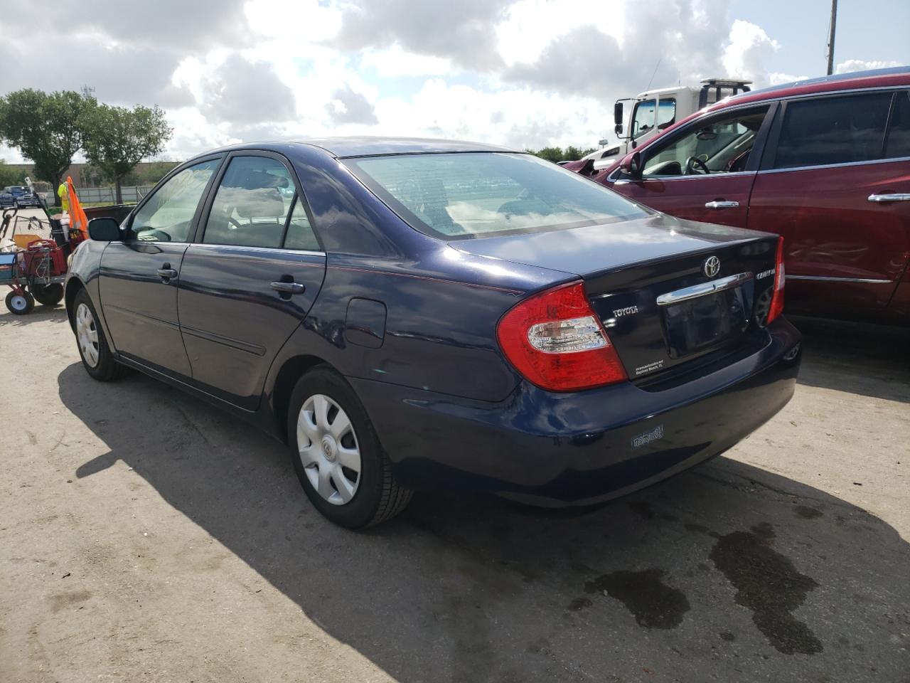 Photo 3 from auction – 2004 TOYOTA CAMRY LE with VIN 4T1BE32K94U291523