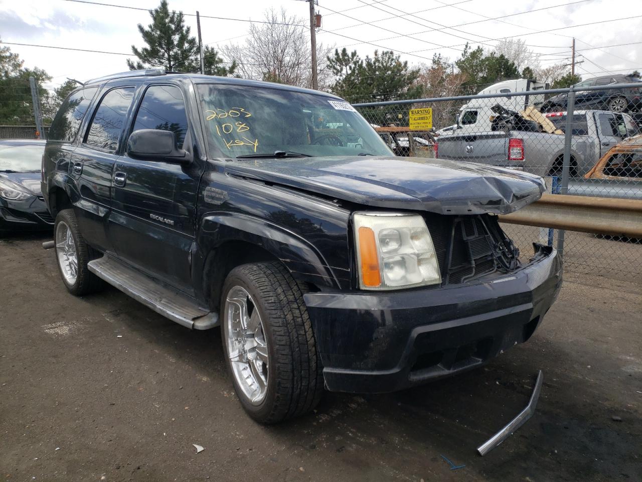 CADILLAC ESCALADE L 2002 with VIN 1GYEK63N52R102249 - Photo from auction