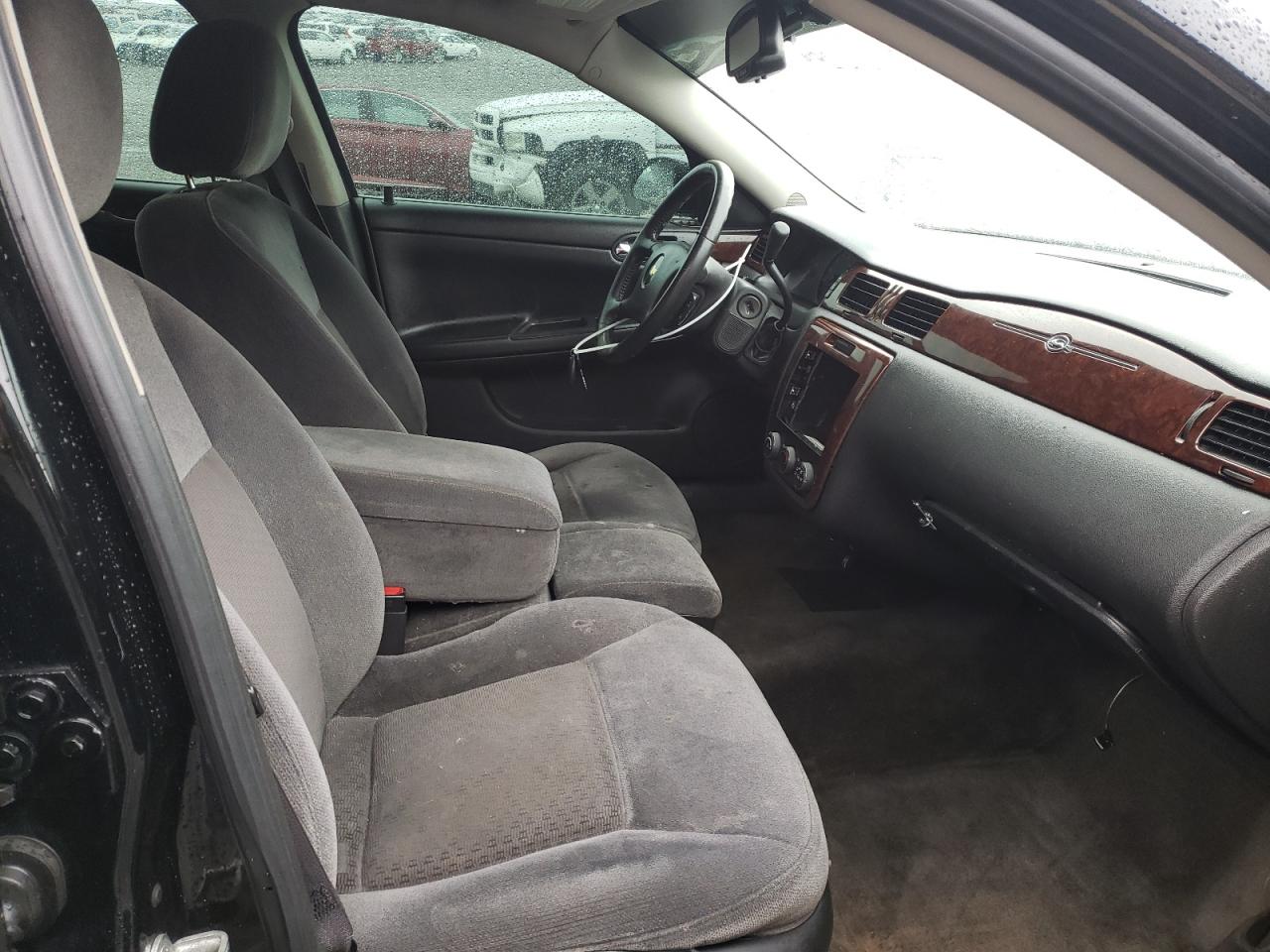 Photo 5 from auction – 2011 CHEVROLET IMPALA LS with VIN 2G1WA5EK6B1186948