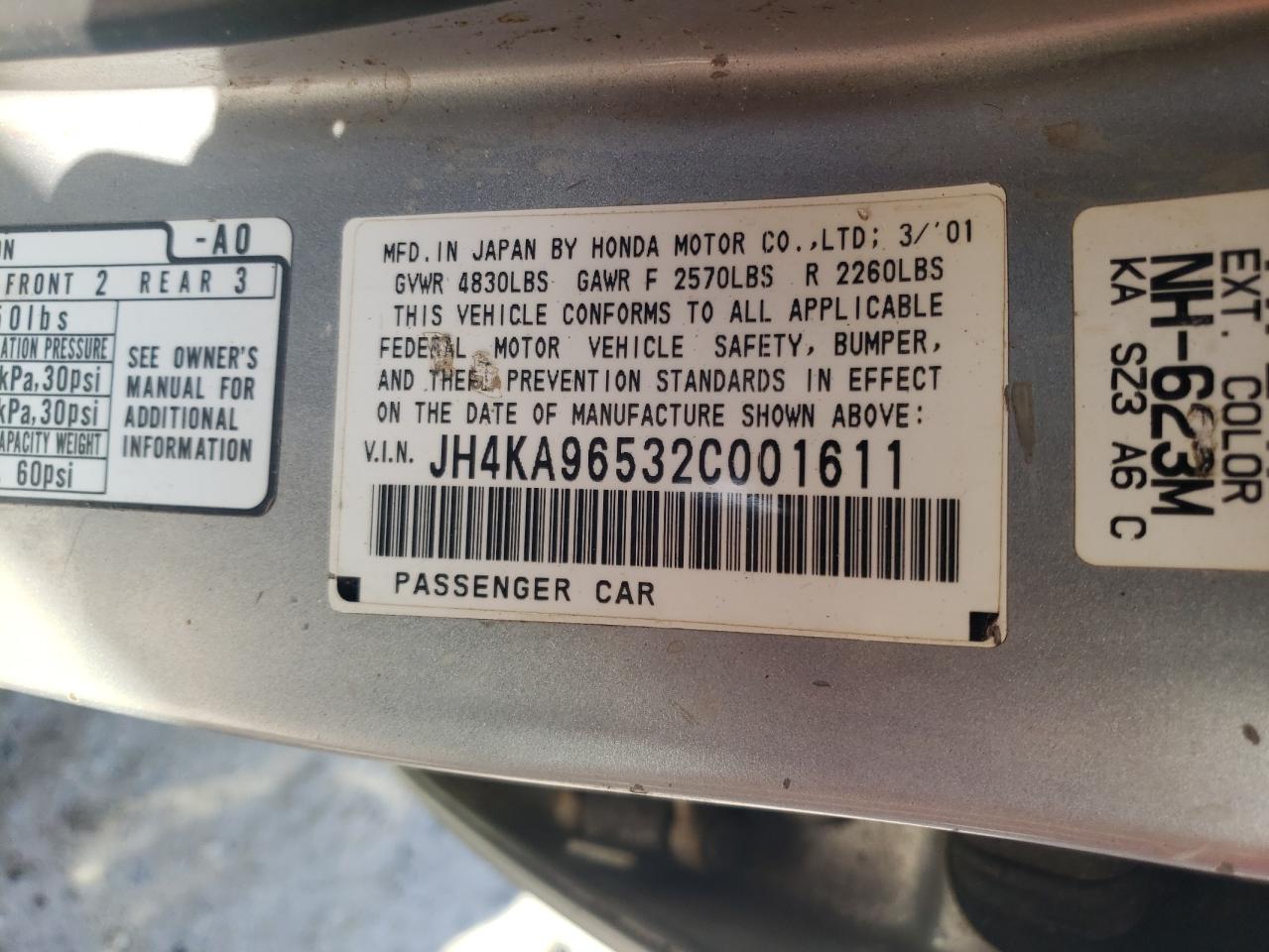 Photo 10 from auction – 2002 ACURA 3.5RL with VIN JH4KA96532C001611