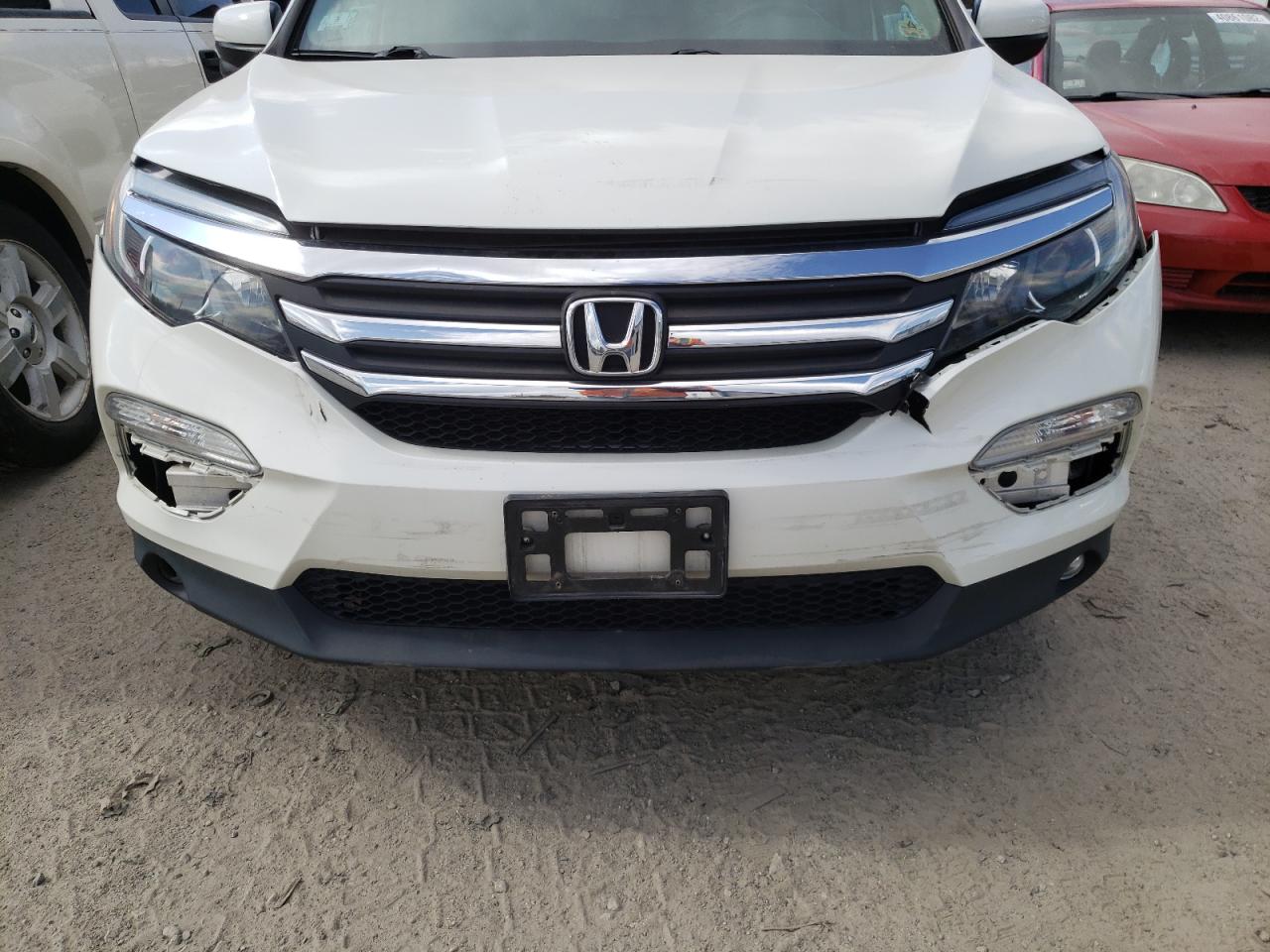 Photo 9 from auction – 2017 HONDA PILOT EXL with VIN 5FNYF6H56HB076596