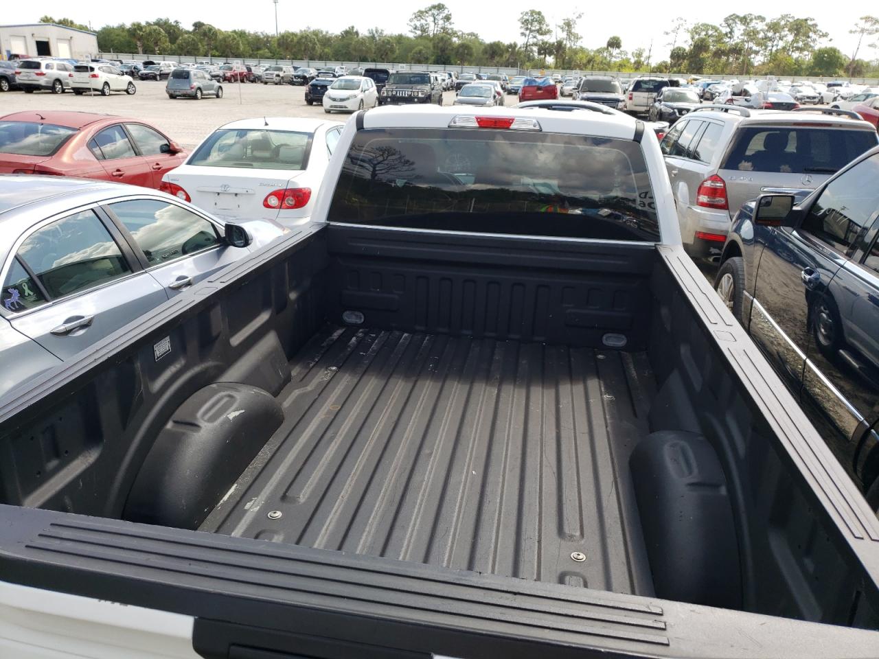 Photo 6 from auction – 2018 FORD F150 with VIN 1FTMF1CB6JKF01418