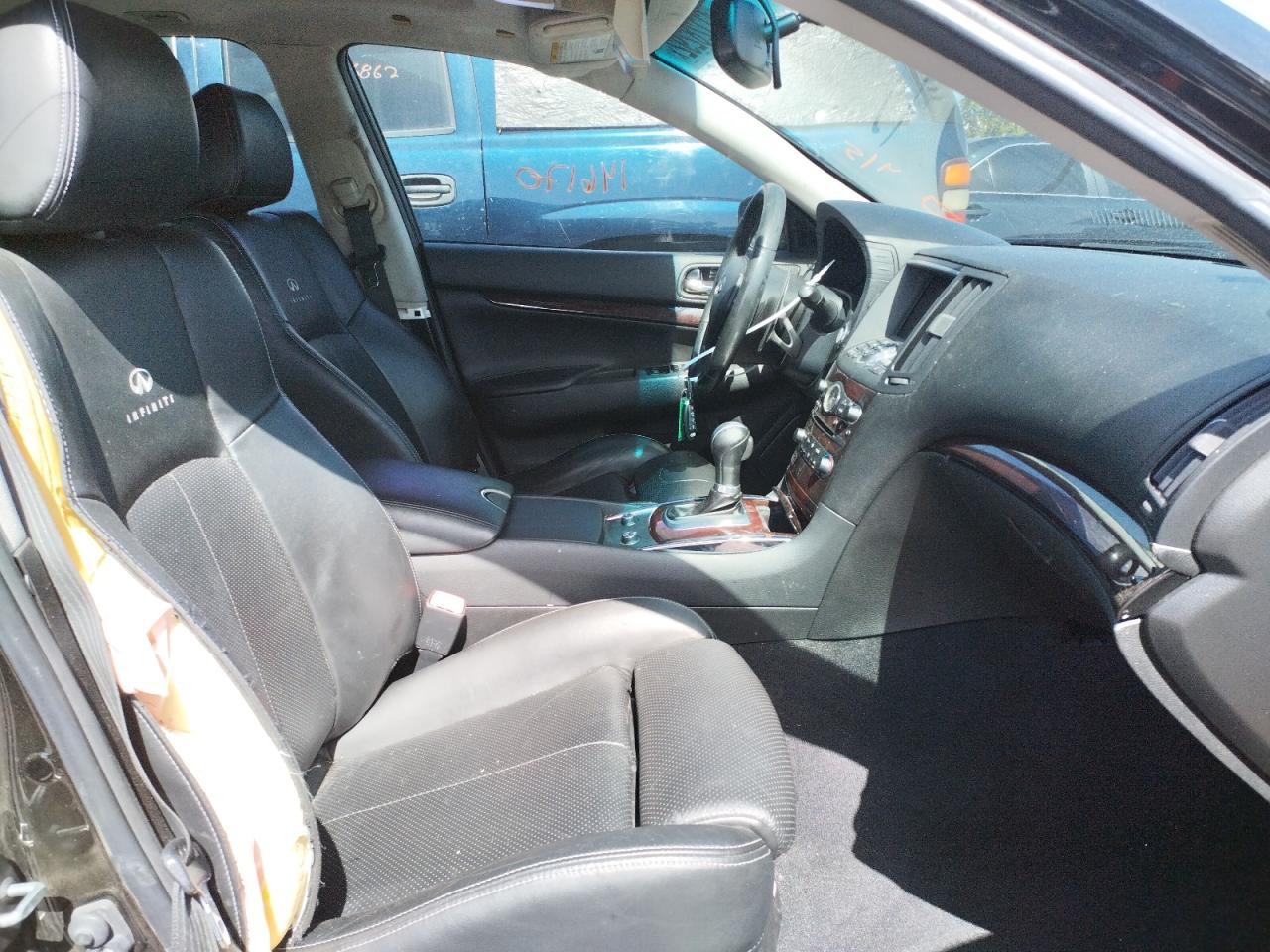 Photo 5 from auction – 2011 INFINITI G37 BASE with VIN JN1CV6APXBM503563