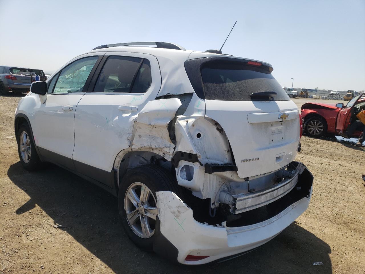 Photo 3 from auction – 2017 CHEVROLET TRAX 1LT with VIN 3GNCJPSB8HL226472