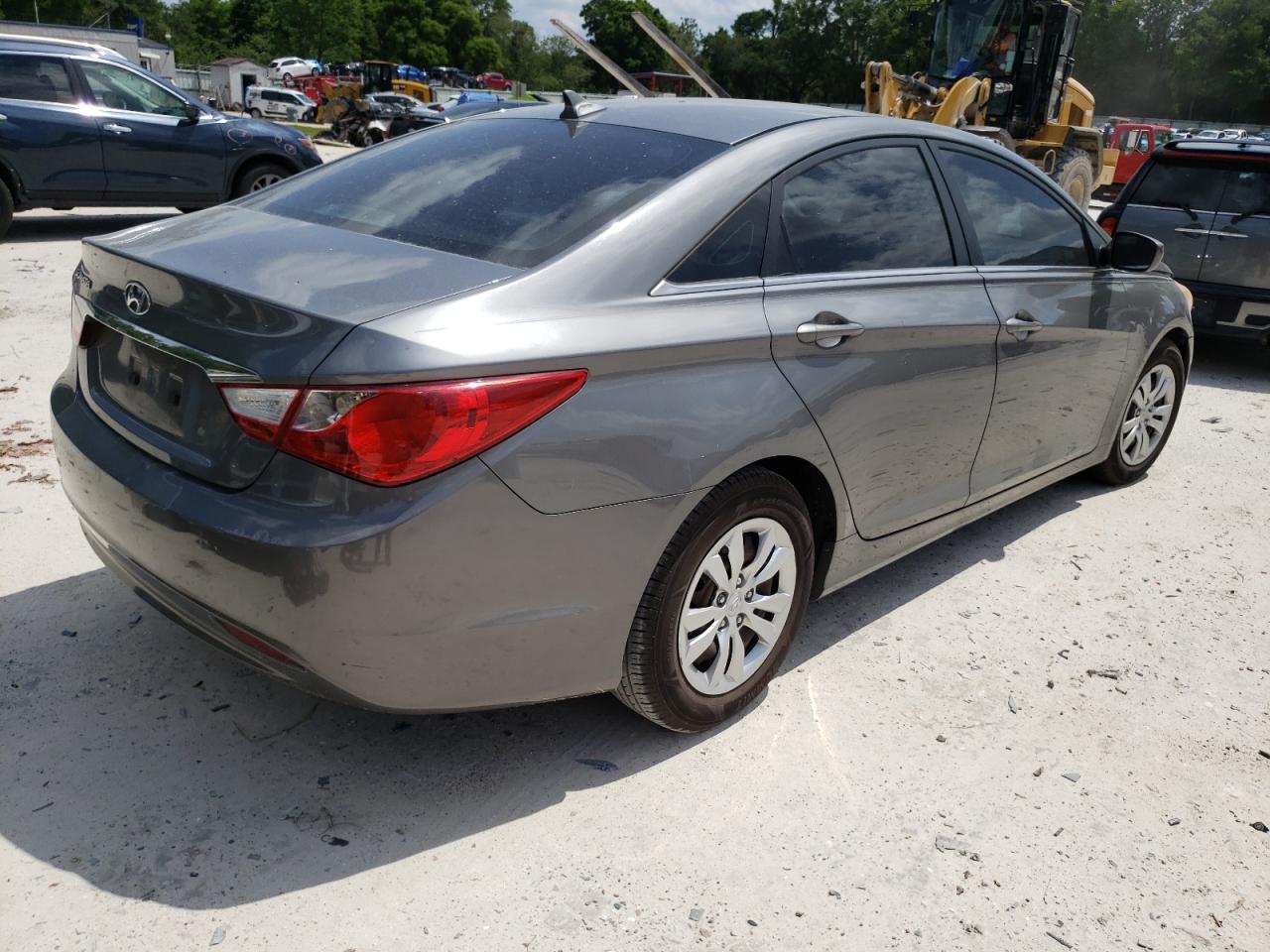 Photo 4 from auction – 2011 HYUNDAI SONATA GLS with VIN 5NPEB4AC9BH069341