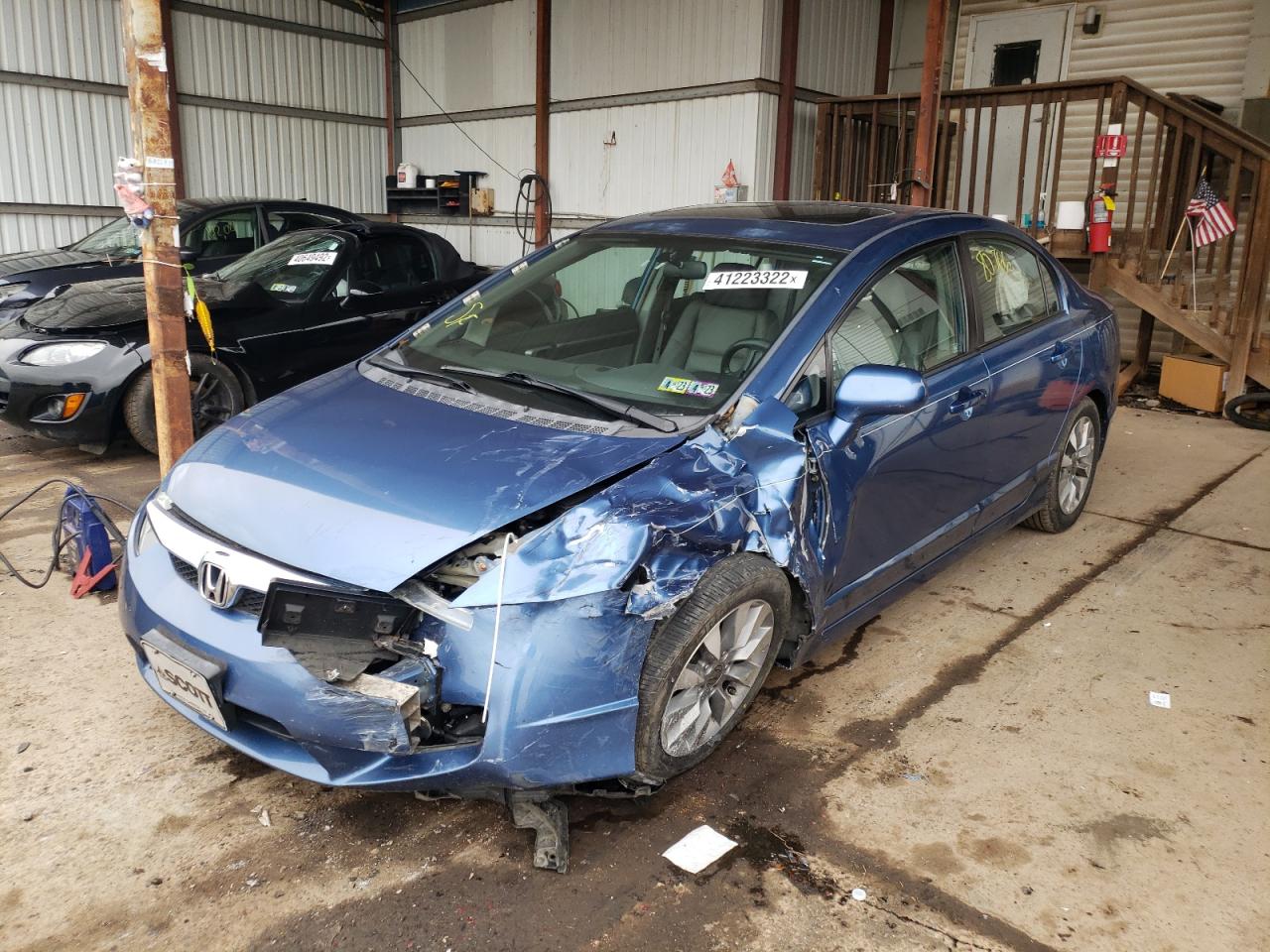 Photo 2 from auction – 2011 HONDA CIVIC EXL with VIN 2HGFA1F9XBH504543