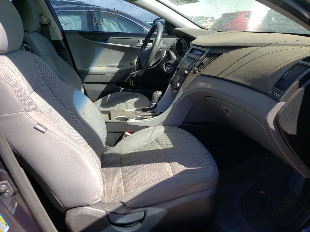 Photo 5 from auction – 2013 HYUNDAI SONATA GLS with VIN 5NPEB4AC5DH694905