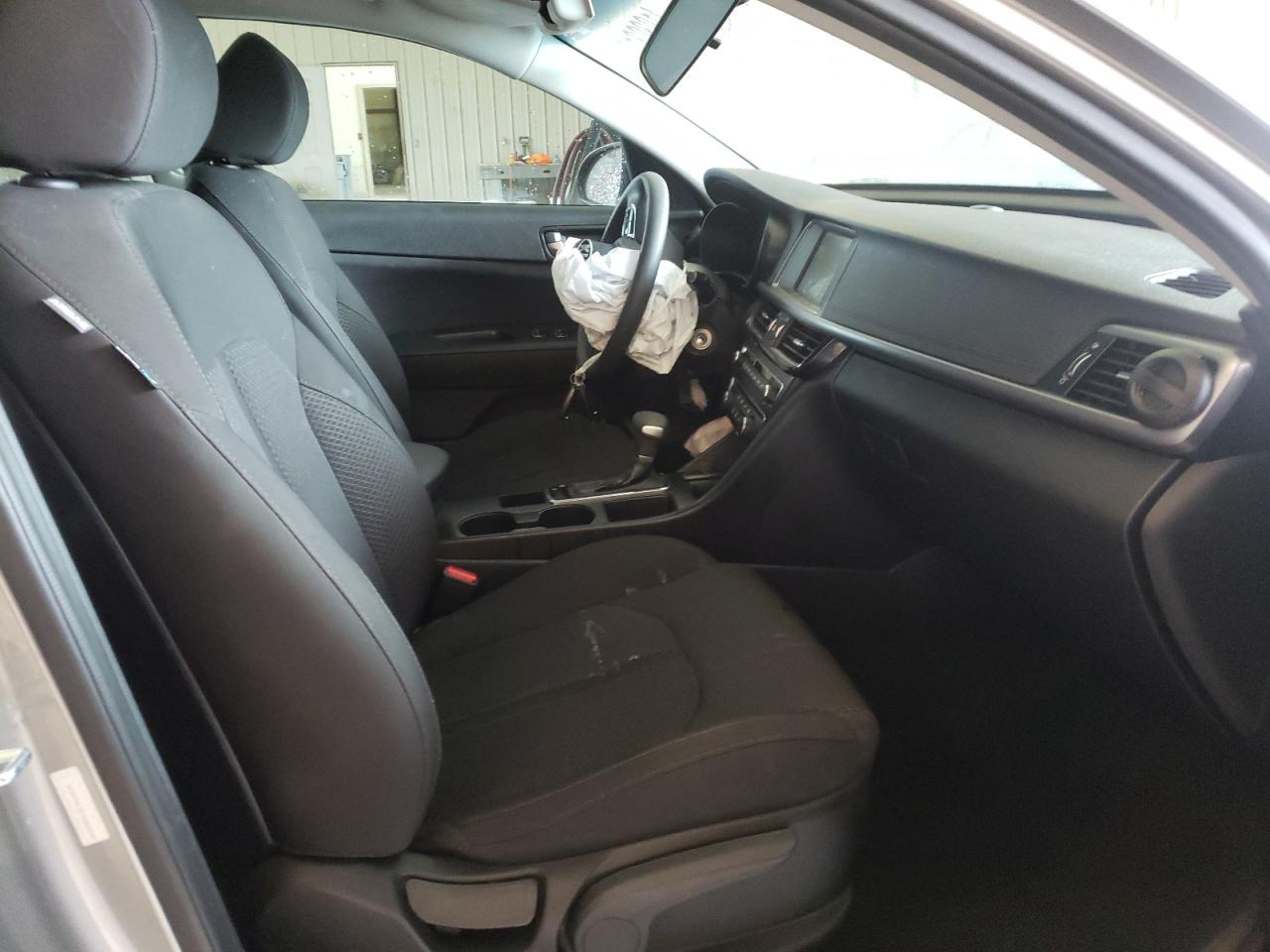 Photo 5 from auction – 2018 KIA OPTIMA LX with VIN 5XXGT4L30JG260045