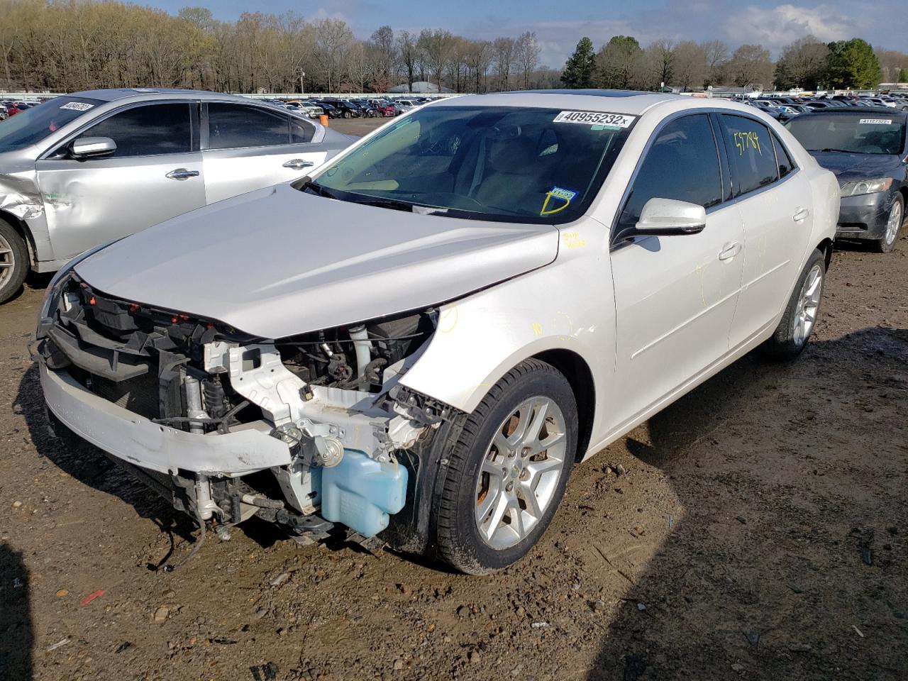 Photo 2 from auction – 2015 CHEVROLET MALIBU 1LT with VIN 1G11C5SLXFF122637