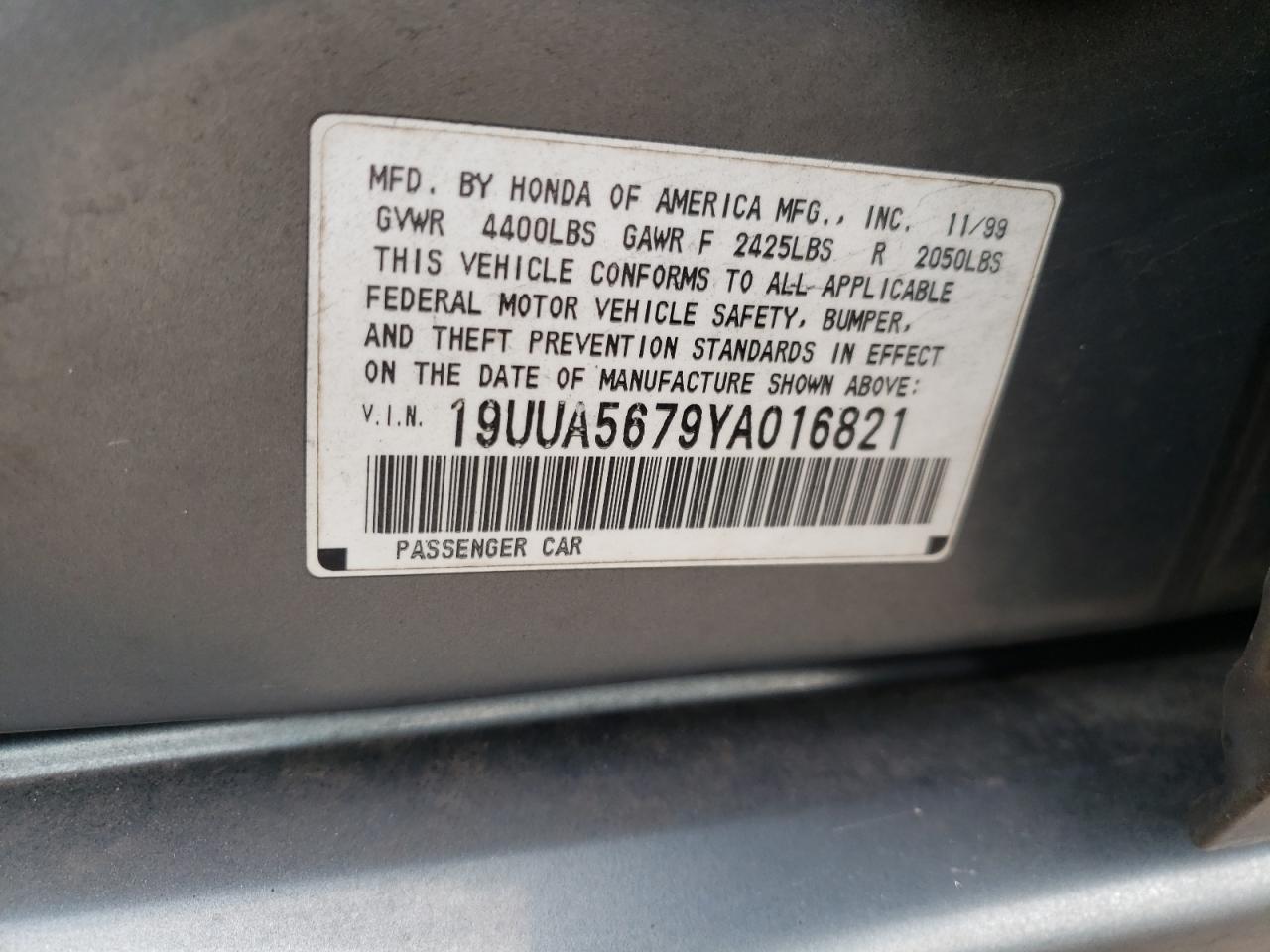 Photo 10 from auction – 2000 ACURA 3.2TL with VIN 19UUA5679YA016821