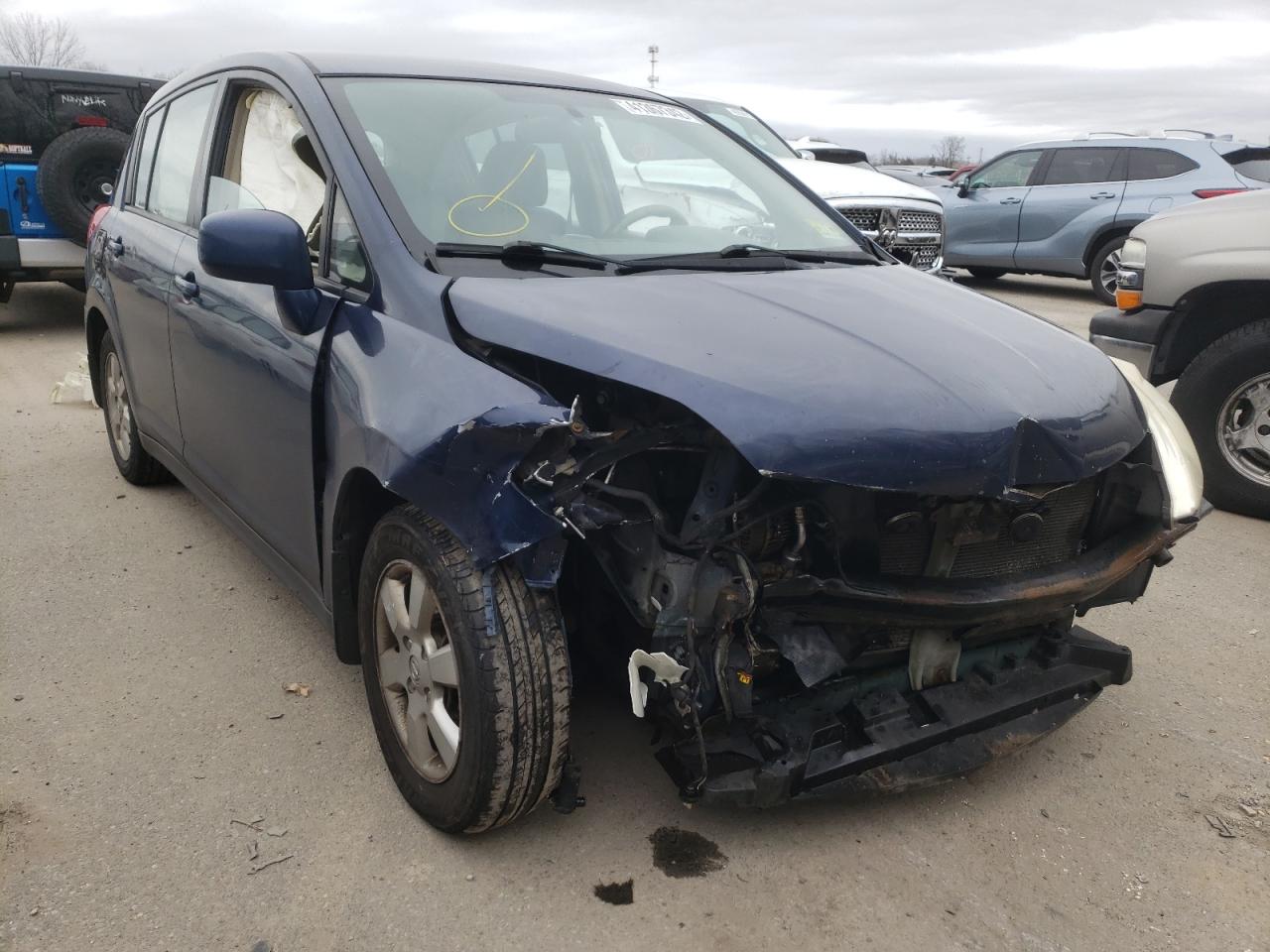NISSAN VERSA S 2007 with VIN 3N1BC13E67L364629 - Photo from auction