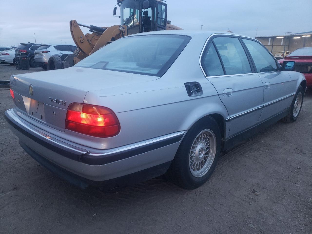 Photo 4 from auction – 1998 BMW 740 I AUTO with VIN WBAGF8329WDL52324