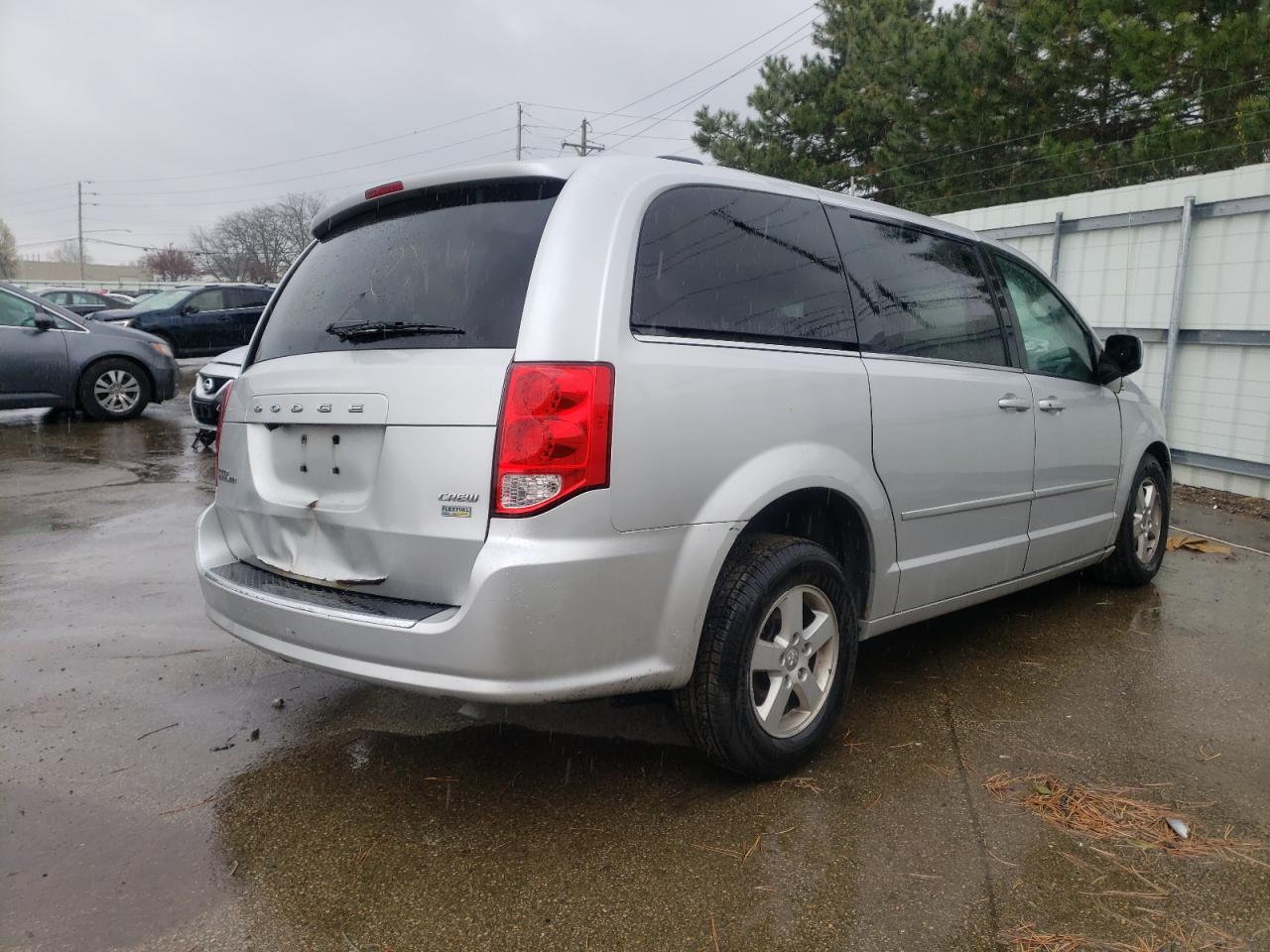 Photo 4 from auction – 2011 DODGE GRAND CARA with VIN 2D4RN5DG1BR679110