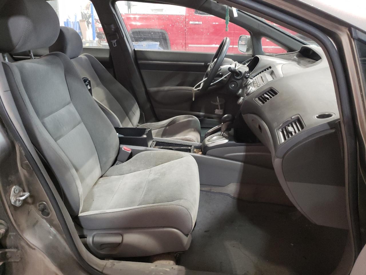 Photo 5 from auction – 2006 HONDA CIVIC EX with VIN JHMFA16816S005018