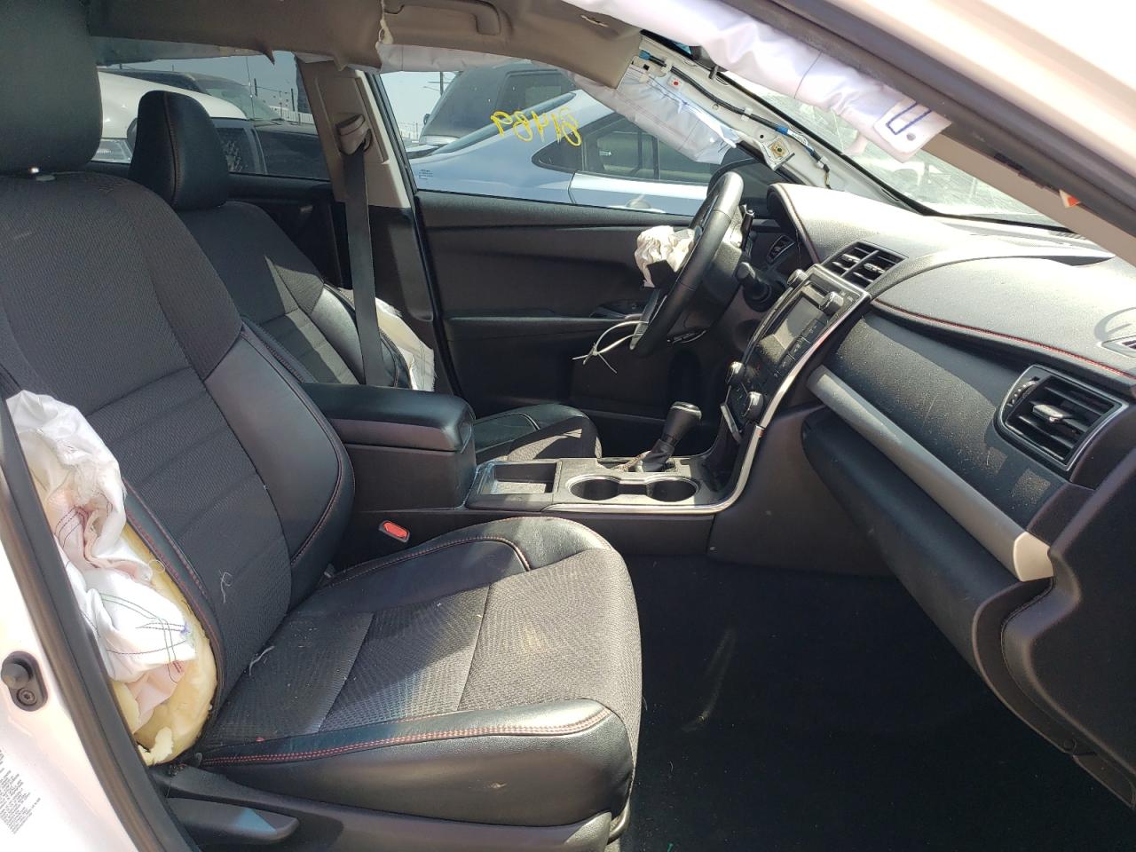 Photo 5 from auction – 2016 TOYOTA CAMRY LE with VIN 4T1BF1FK8GU140091