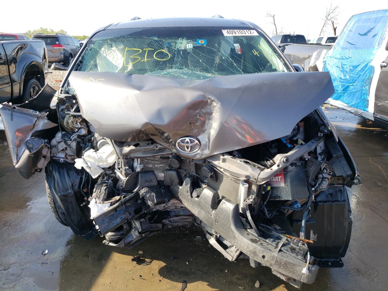 Photo 9 from auction – 2015 TOYOTA SIENNA LE with VIN 5TDKK3DC5FS540376