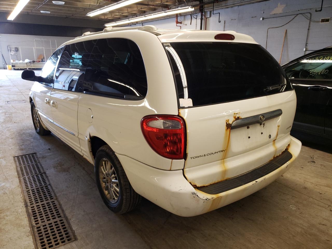 Zdjęcie 3 z aukcji – 2001 CHRYSLER TOWN & COU z VIN 2C8GP64L41R339092