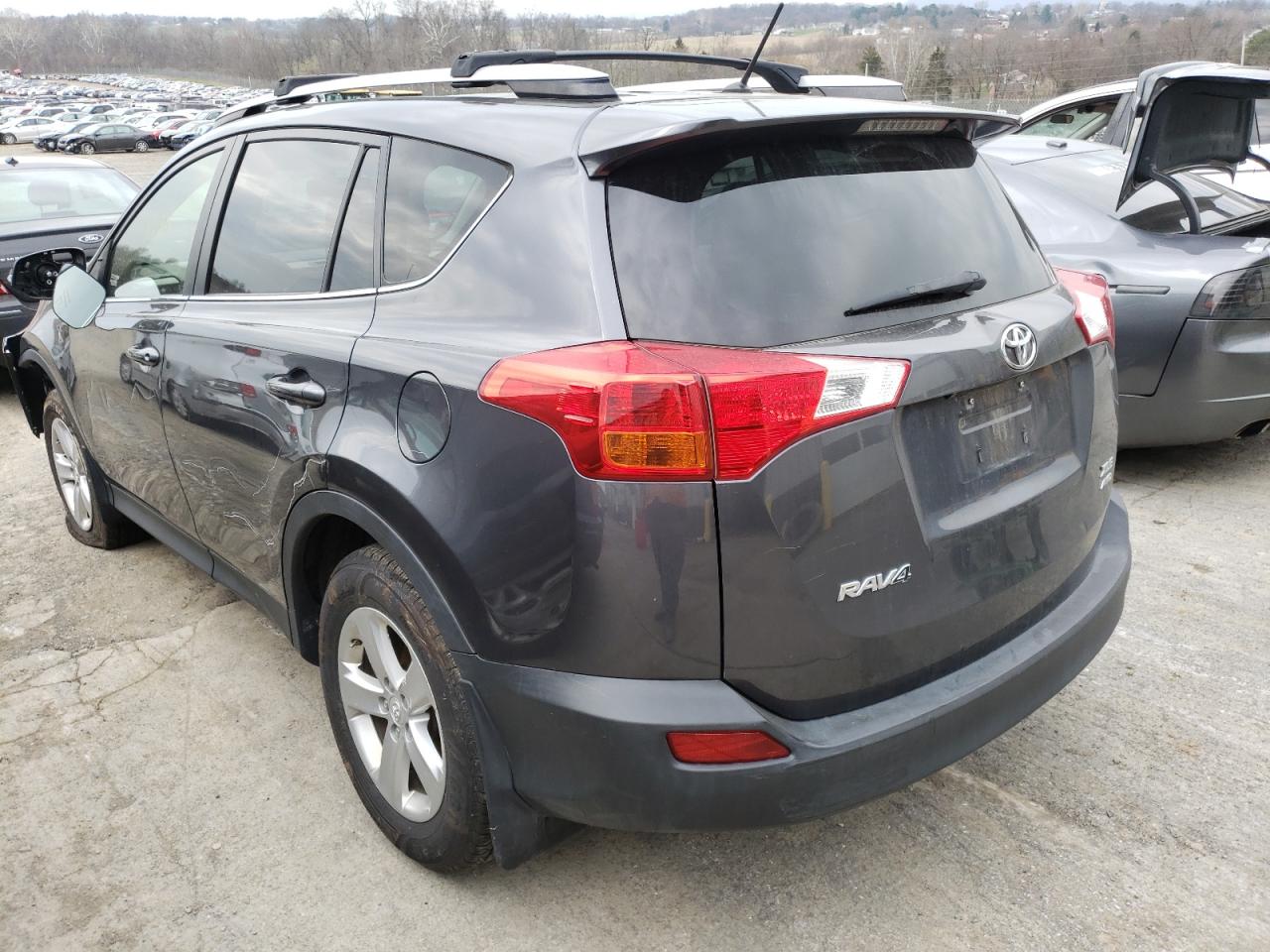 Photo 16 from auction – 2013 TOYOTA RAV4 XLE with VIN JTMRFREV5DD039809