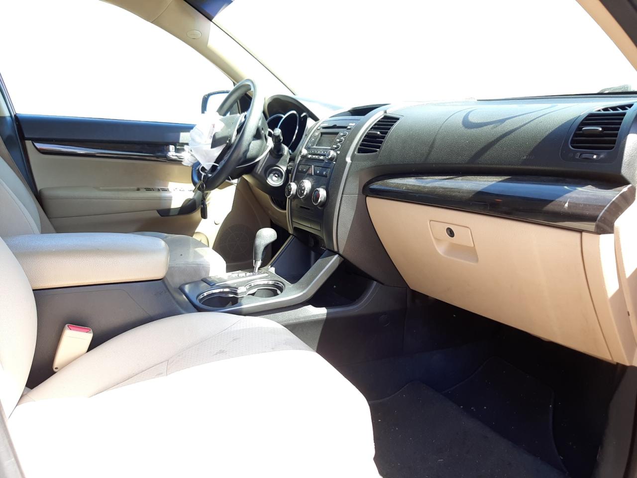 Photo 5 from auction – 2011 KIA SORENTO BA with VIN 5XYKT4A22BG056753