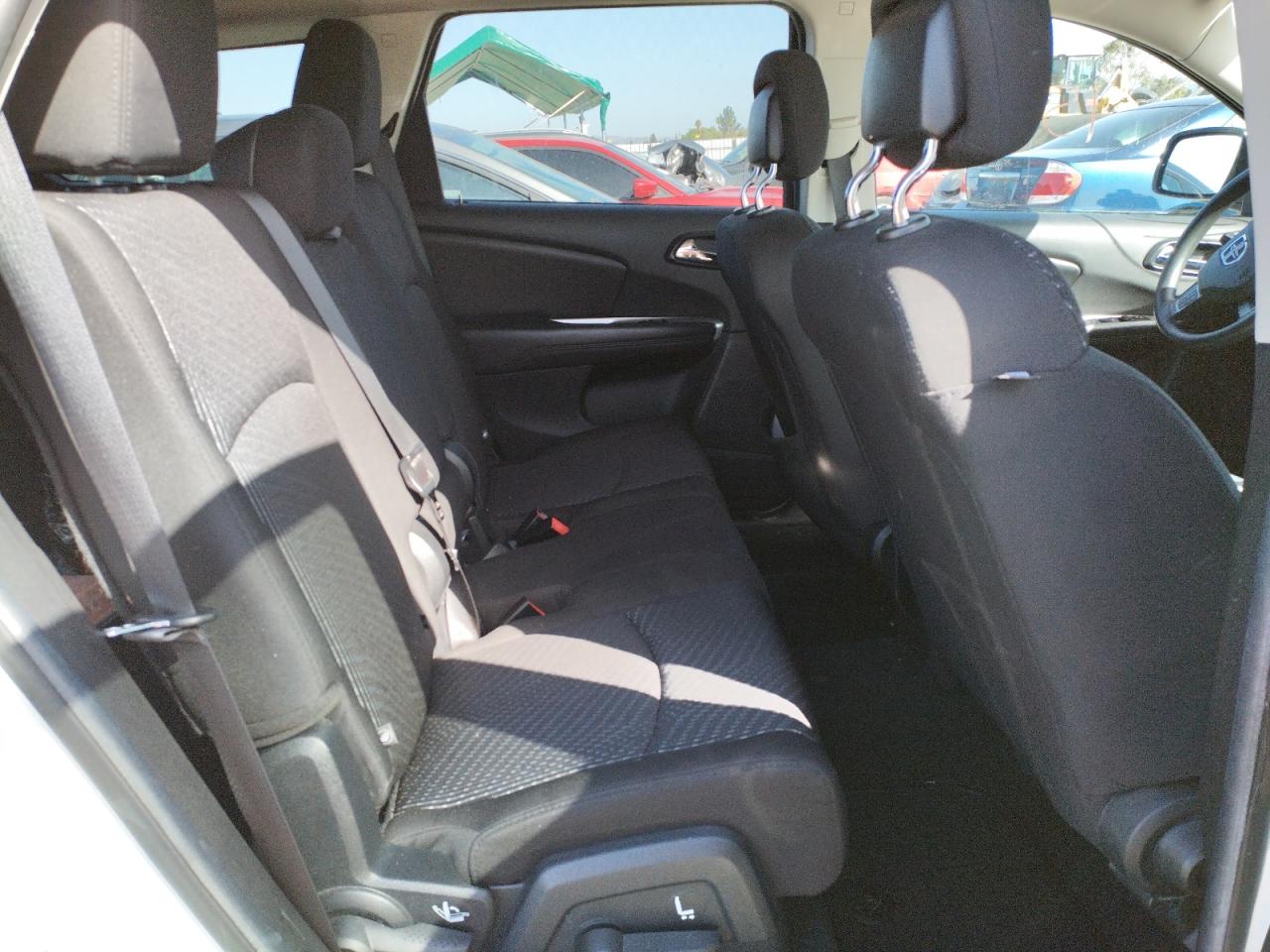 Photo 6 from auction – 2016 DODGE JOURNEY SE with VIN 3C4PDCAB2GT208740
