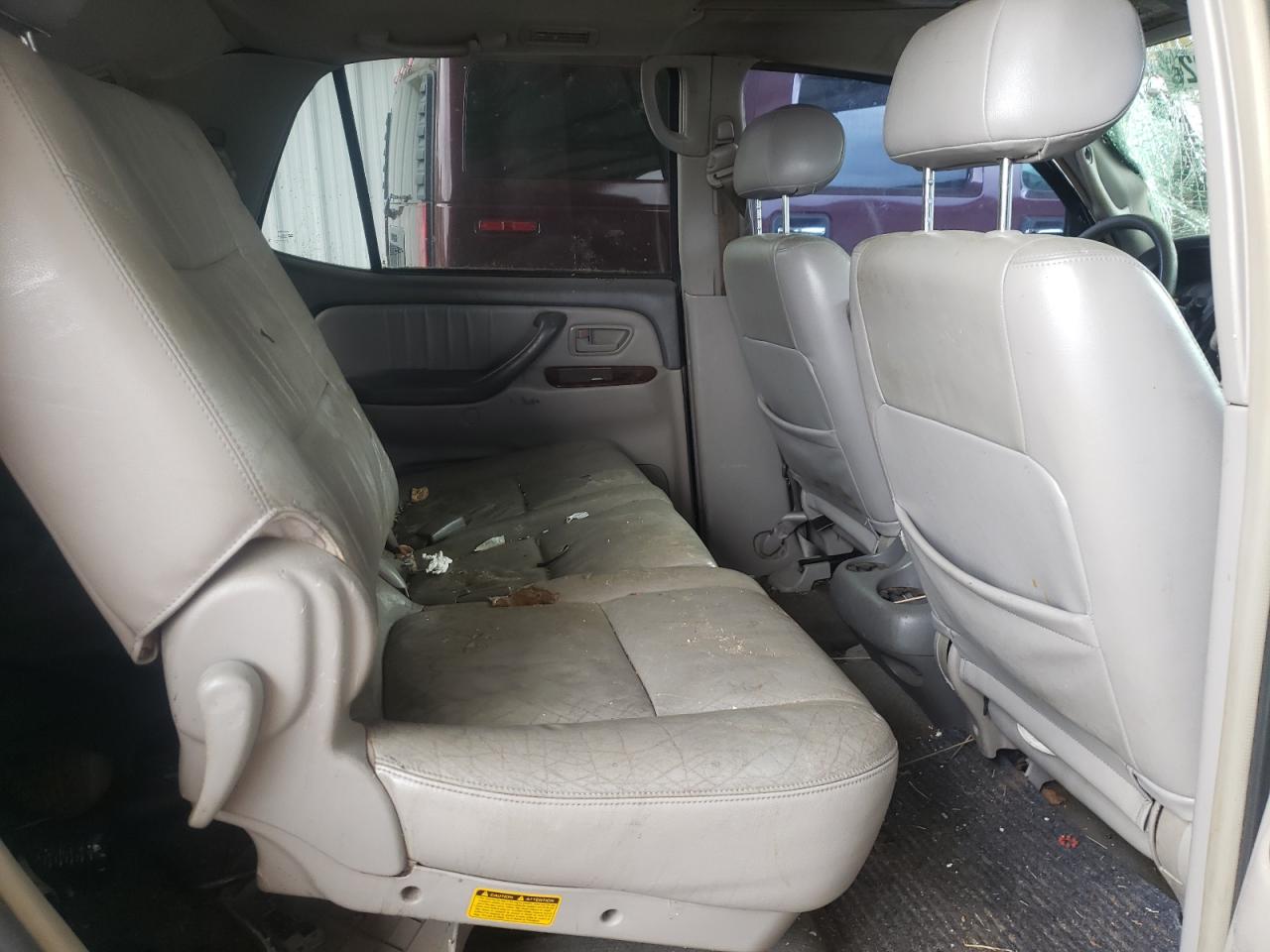 Photo 6 from auction – 2004 TOYOTA SEQUOIA LI with VIN 5TDBT48A44S215162