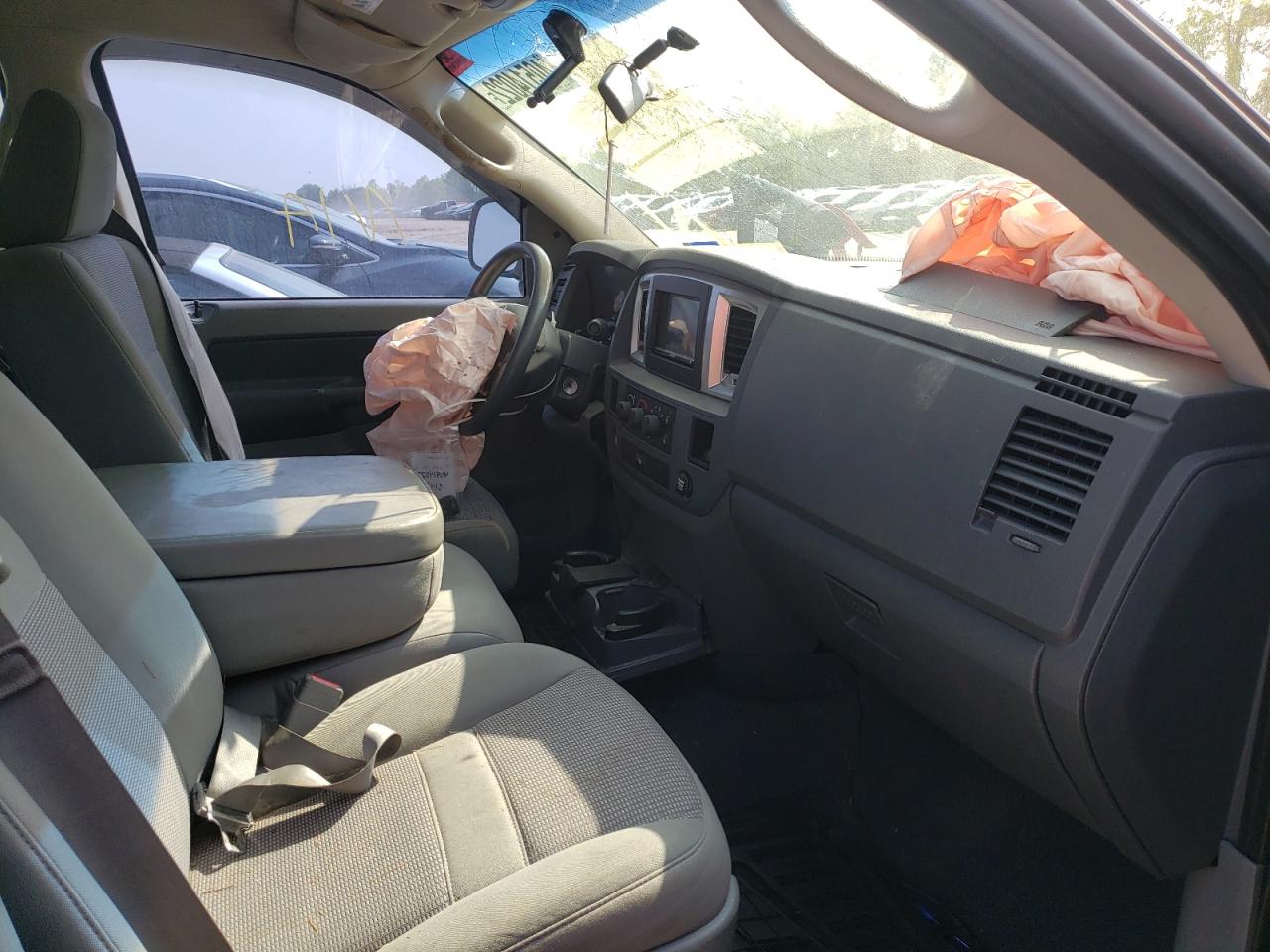 Photo 5 from auction – 2008 DODGE RAM 1500 S with VIN 1D7HA18NX8J131485