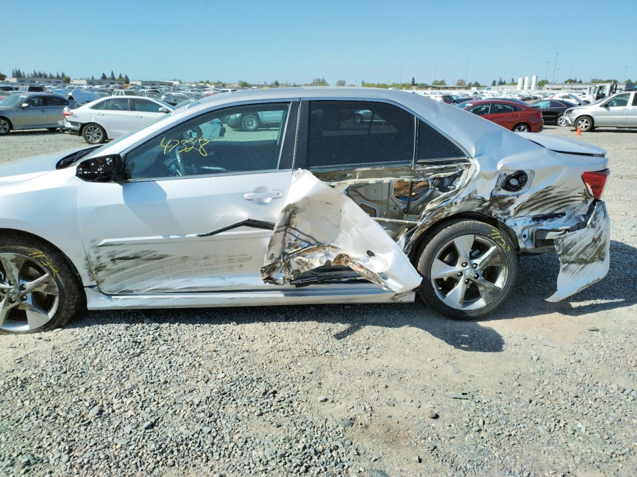 Photo 9 from auction – 2014 TOYOTA CAMRY L with VIN 4T1BF1FKXEU750930