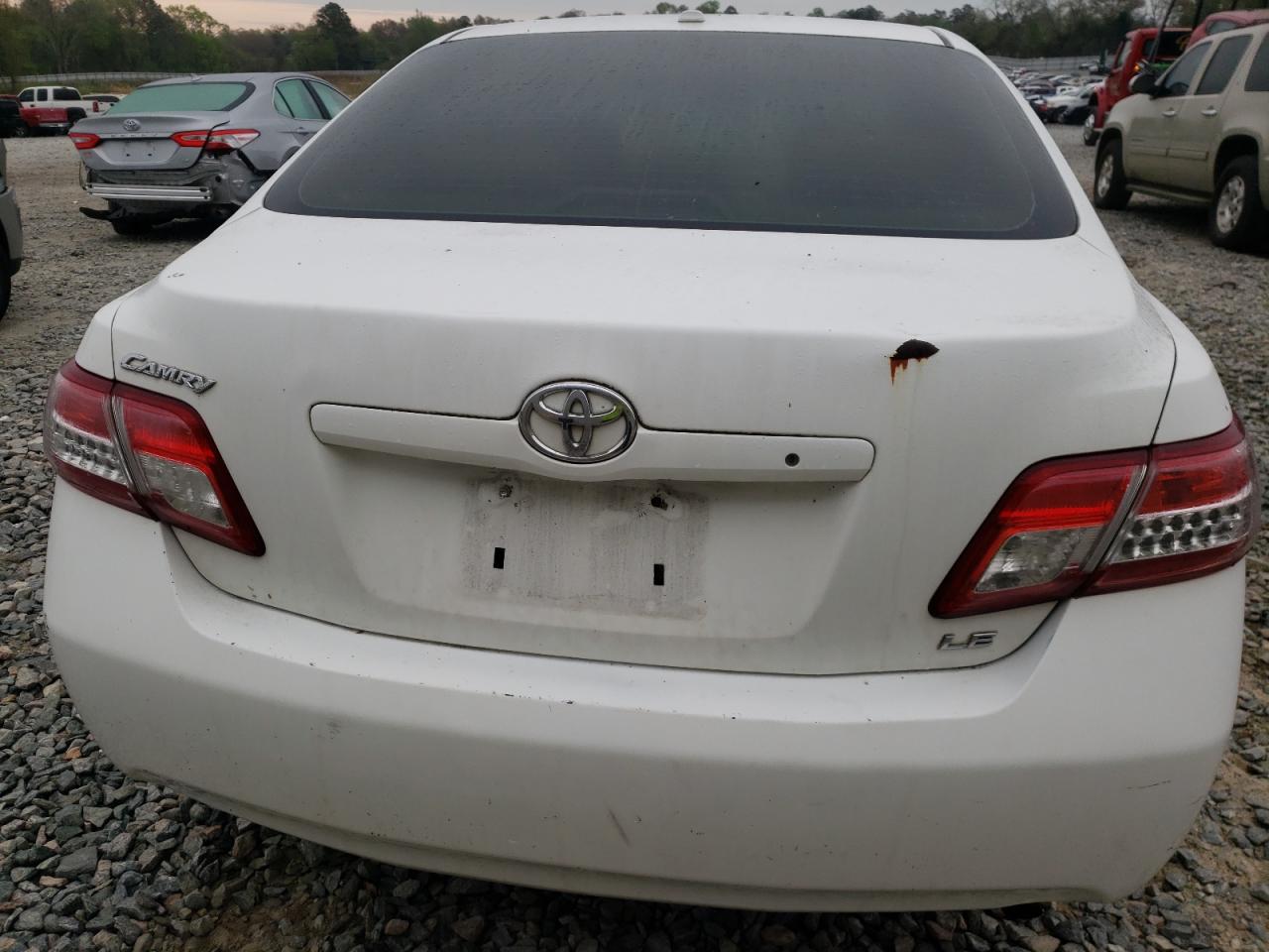 Photo 9 from auction – 2011 TOYOTA CAMRY with VIN 4T1BF3EK8BU588515