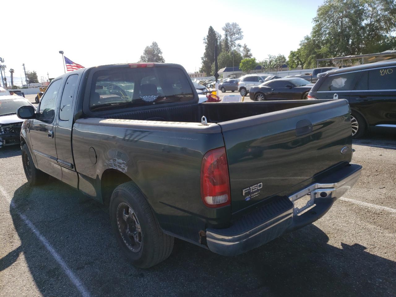 Photo 3 from auction – 2002 FORD F150 with VIN 1FTRX17282NB24121