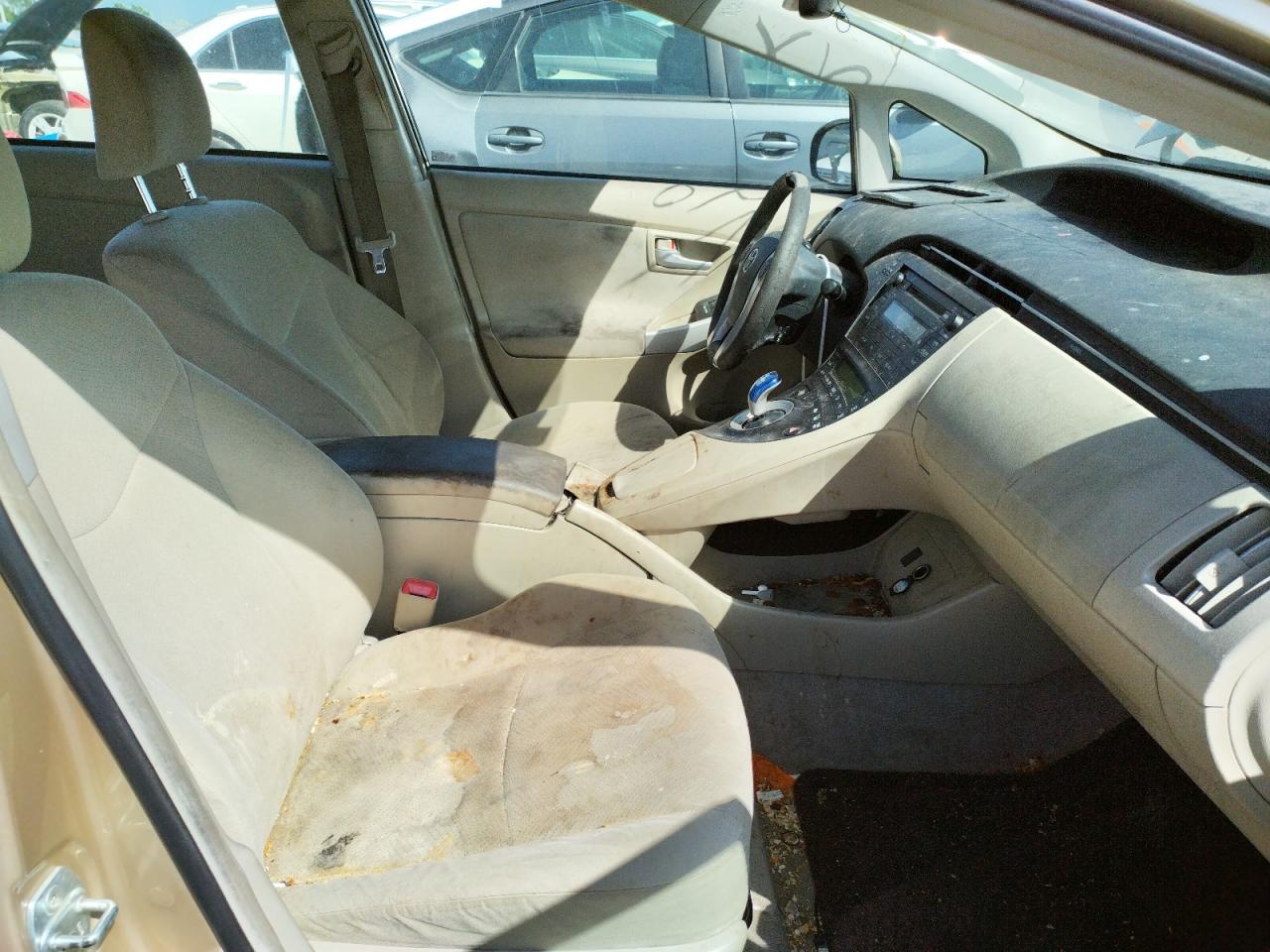 Photo 5 from auction – 2011 TOYOTA PRIUS with VIN JTDKN3DU6B0279174