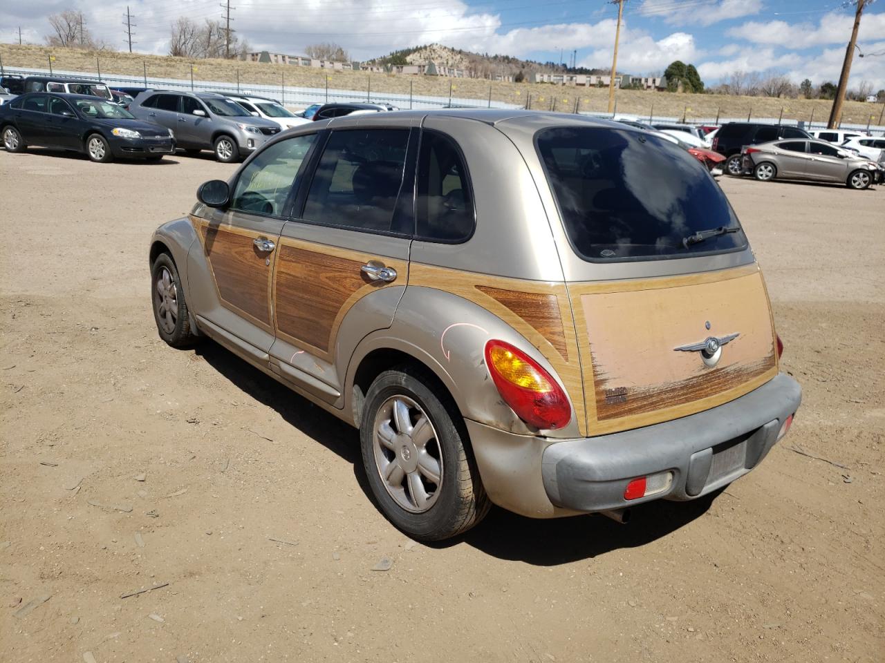 Photo 3 from auction – 2002 CHRYSLER PT CRUISER with VIN 3C8FY68B32T314659