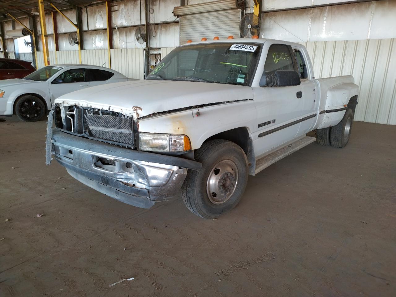 Photo 2 from auction – 1998 DODGE RAM 3500 with VIN 1B7MC33W1WJ186435
